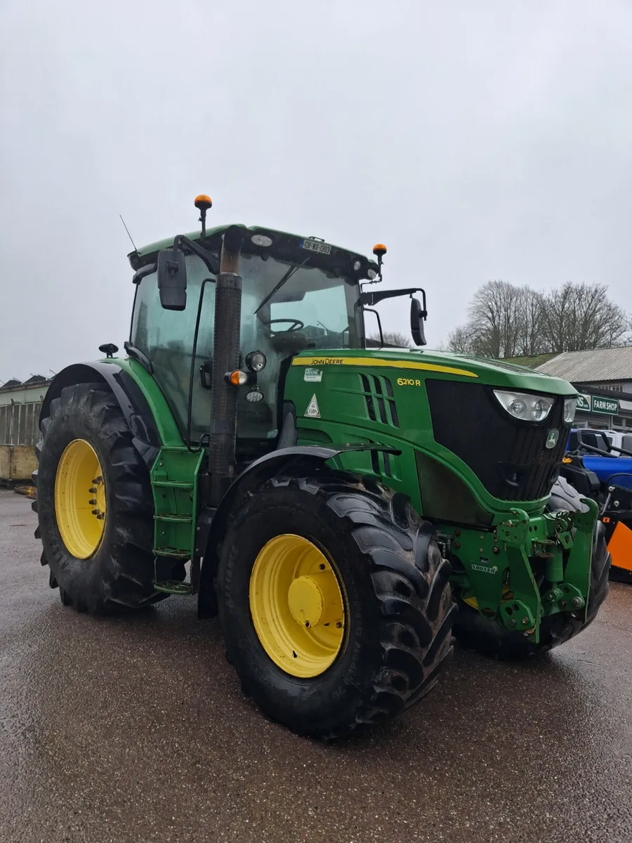 John Deere 6210R - Image 2