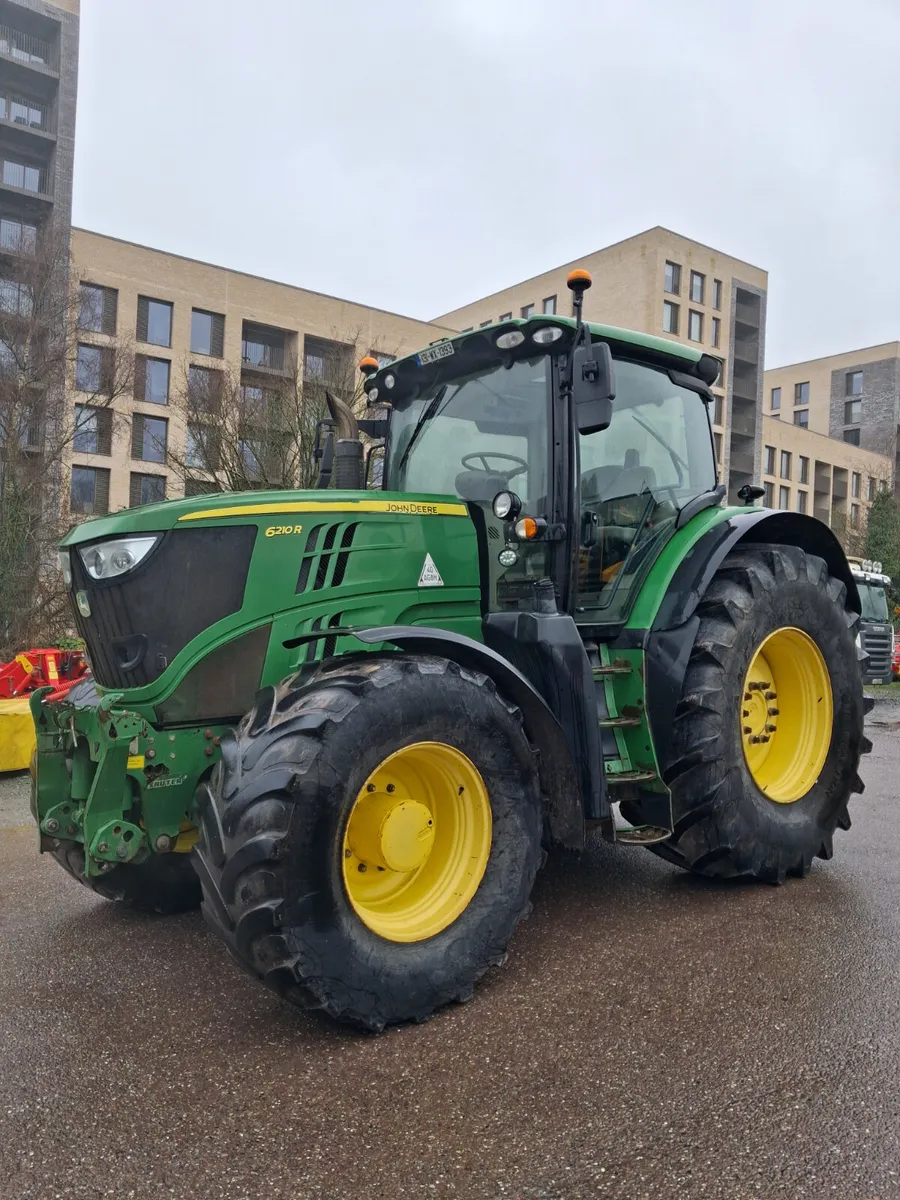 John Deere 6210R - Image 1