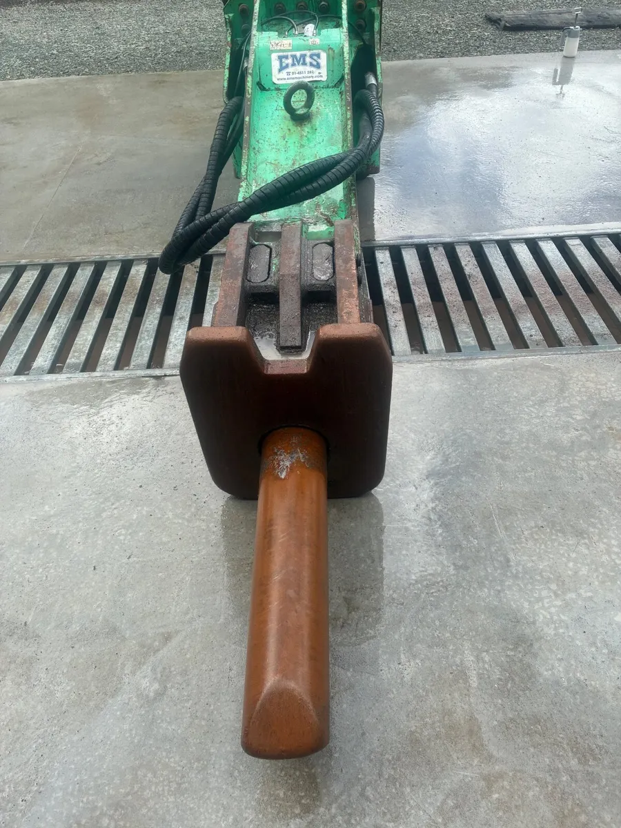 Rock breaker - Image 4