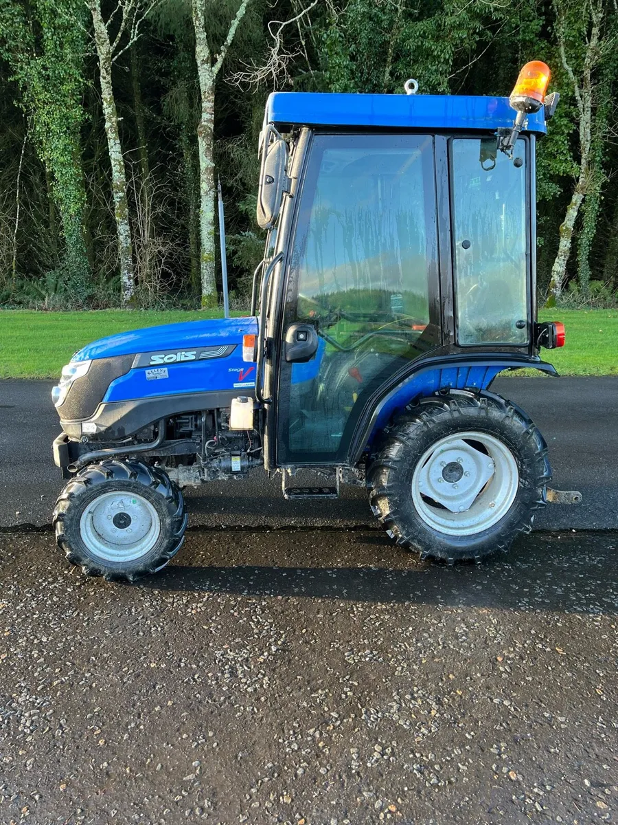 2023 Solis 26 Tractor - Image 2