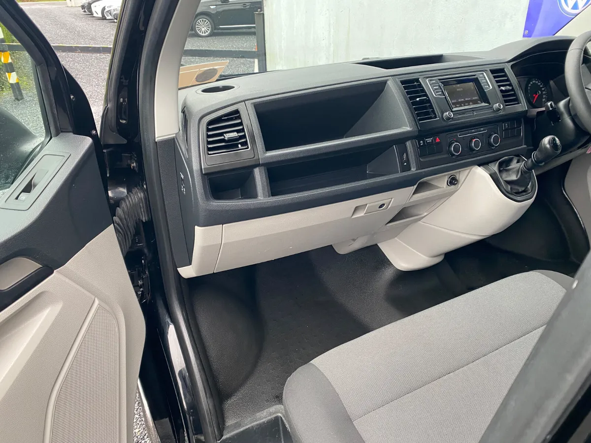2020 VOLKSWAGEN TRANSPORTER 2.0 TDI T6 MANUAL - Image 4