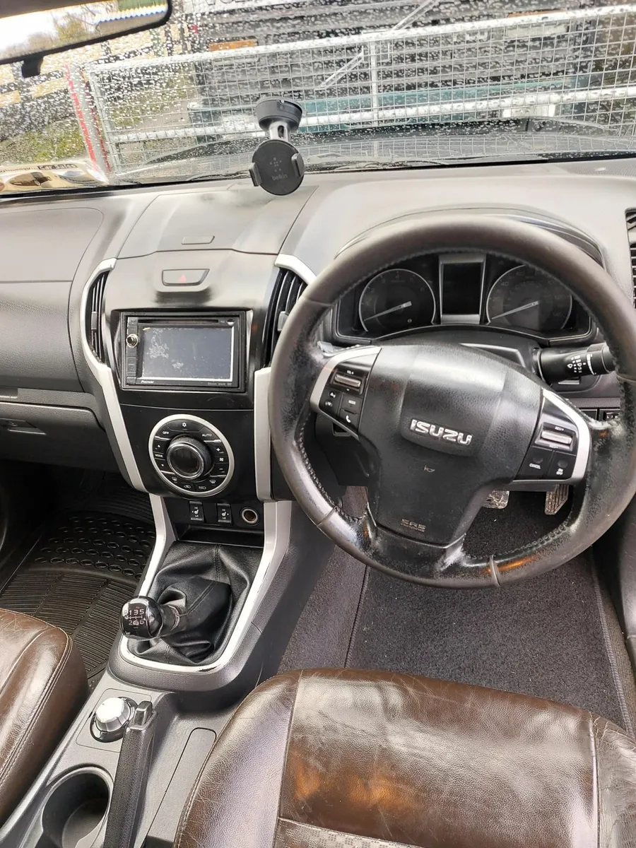 Isuzu D-Max 2013 - Image 2