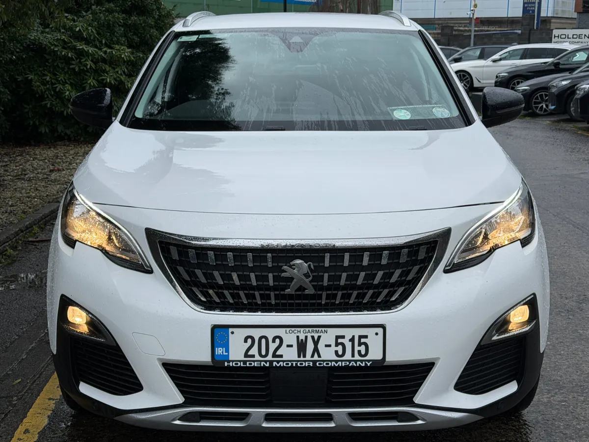 Peugeot 3008 2020..WIRELESS PHONE CHARGER..2 KEYS - Image 4