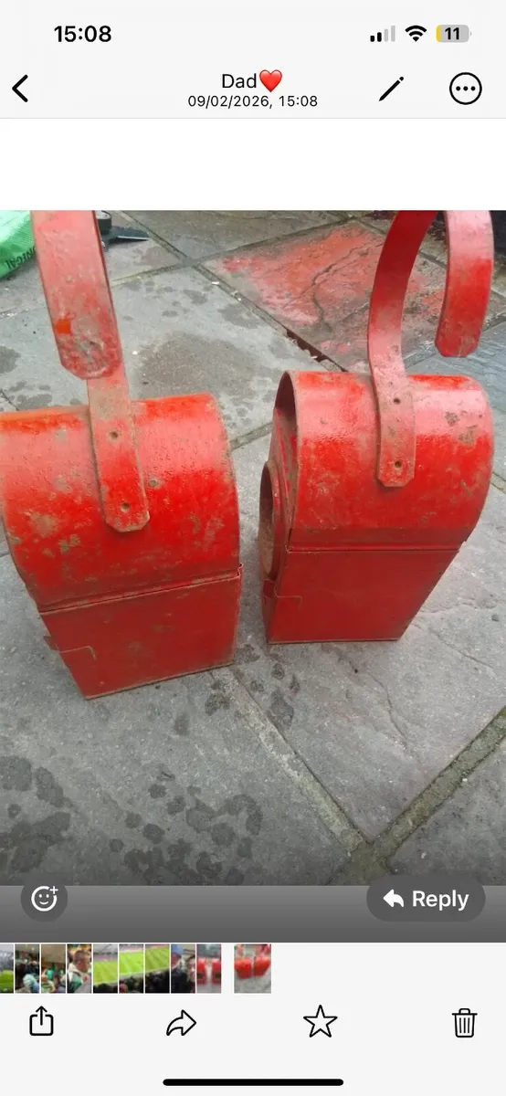 Vintage chalwyn railroad traffic kerosene lantern - Image 2