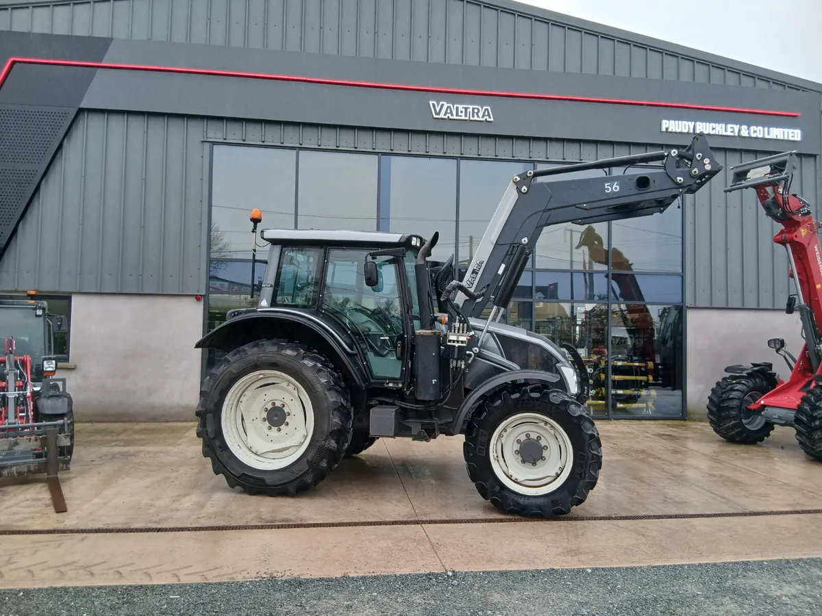 Valtra N103 & quicke loader - Image 1