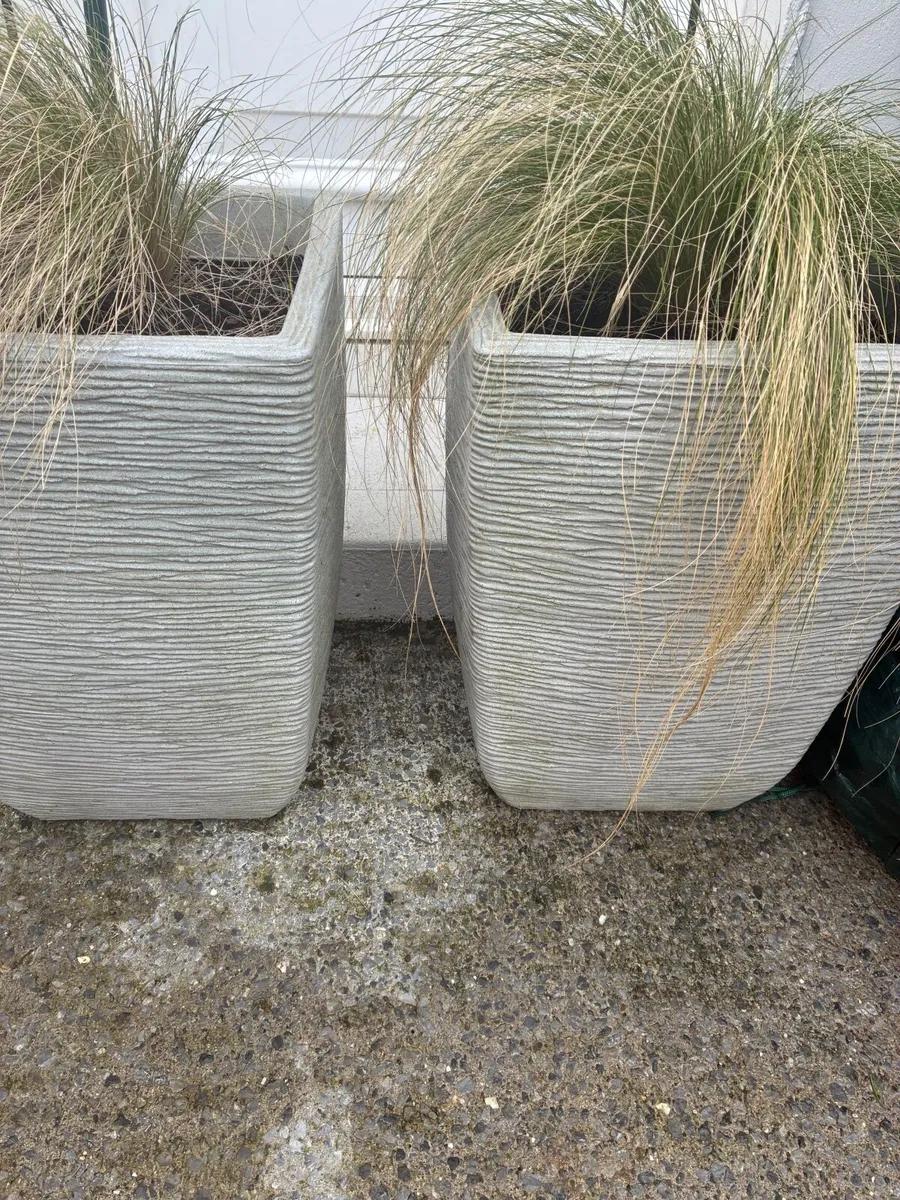 4 Garden planters