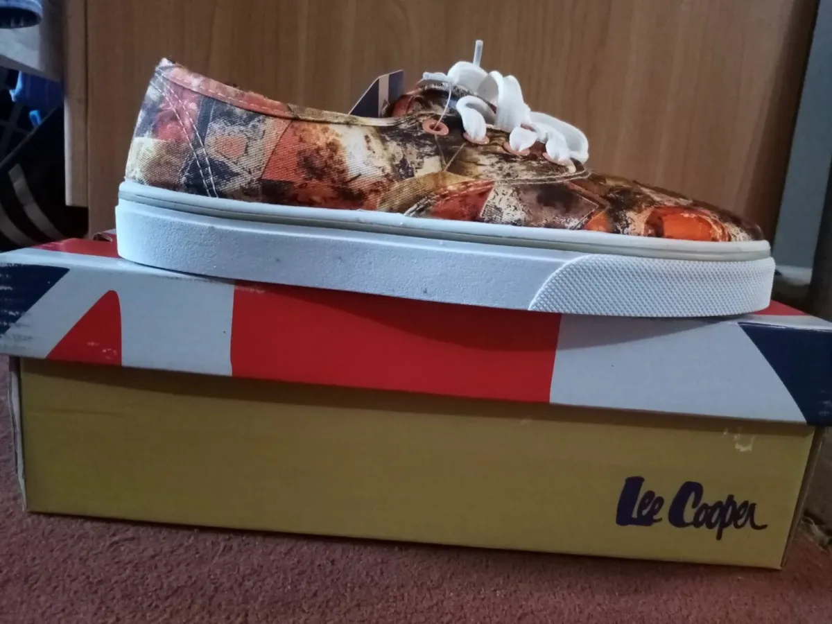 Lee Cooper canvas ladies girls shoes 4 37 new box - Image 1