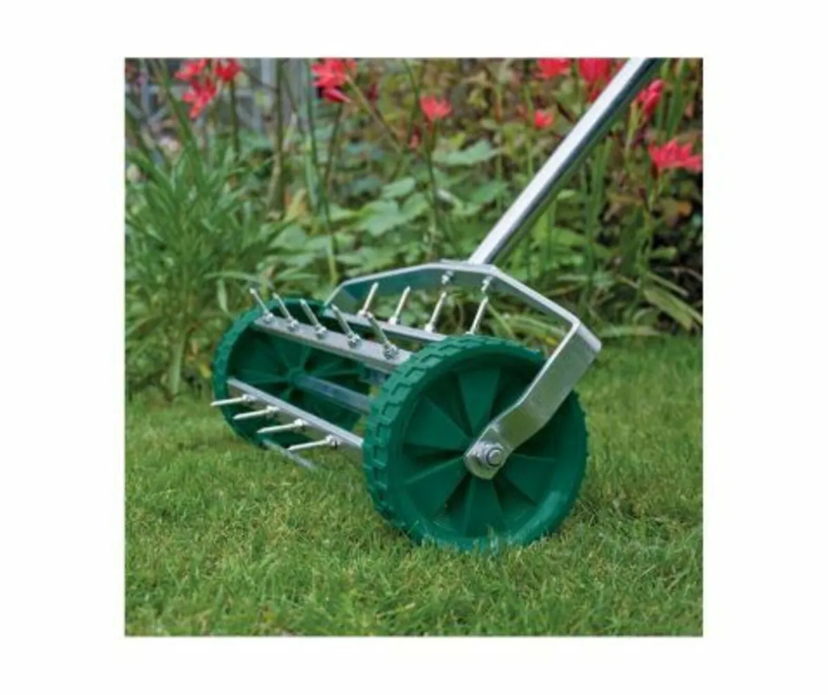 Rolling Lawn Aerator