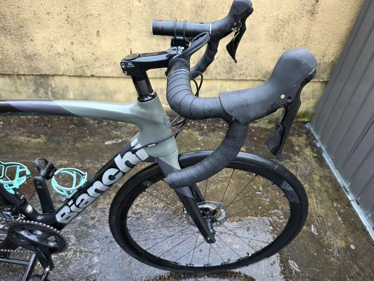 2022 Bianchi oltre xr3 - Image 3