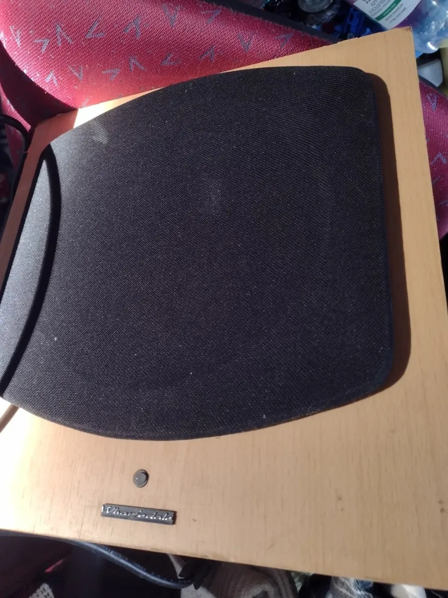 Antique heavy wooden Wharfedale sub-woofer amplifi - Image 2