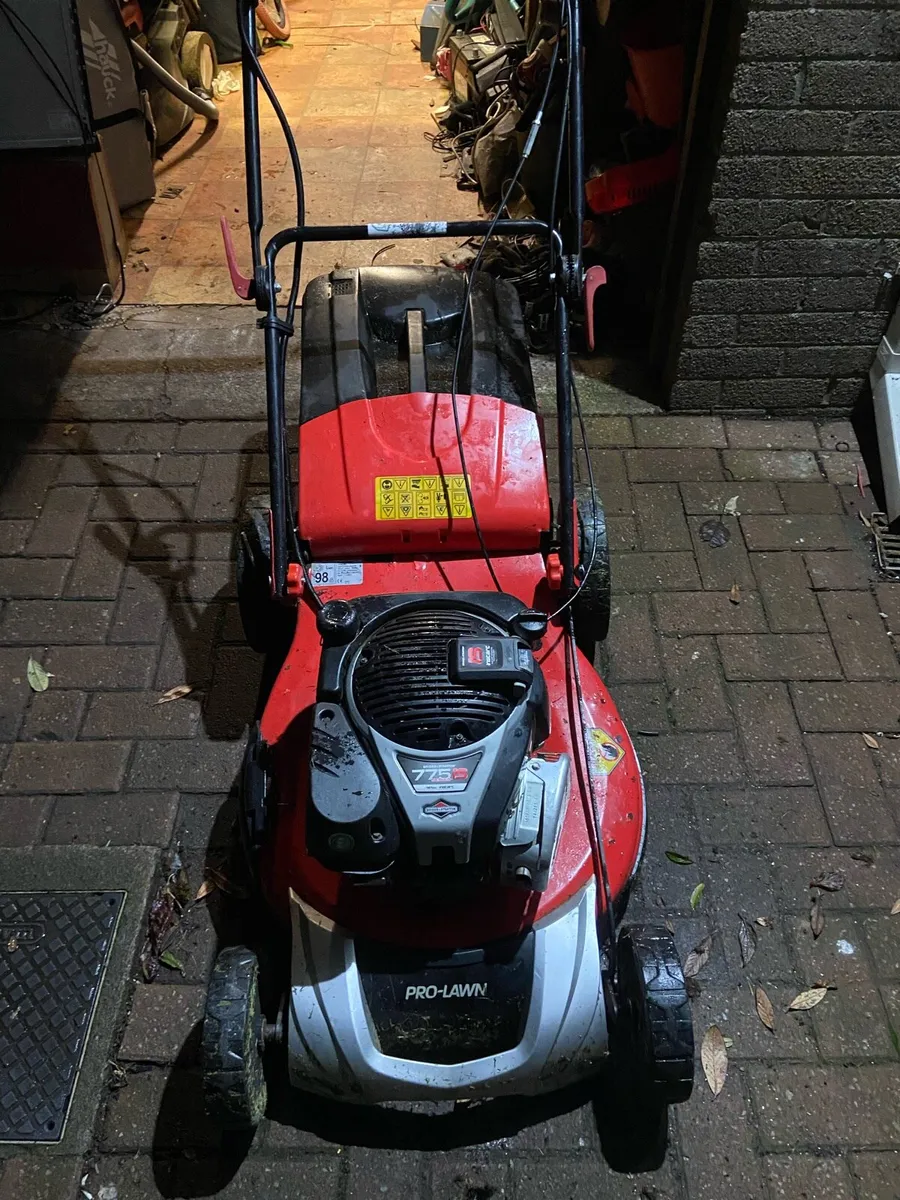 Self. Drive. Lawn mower. Key. Start - Image 1