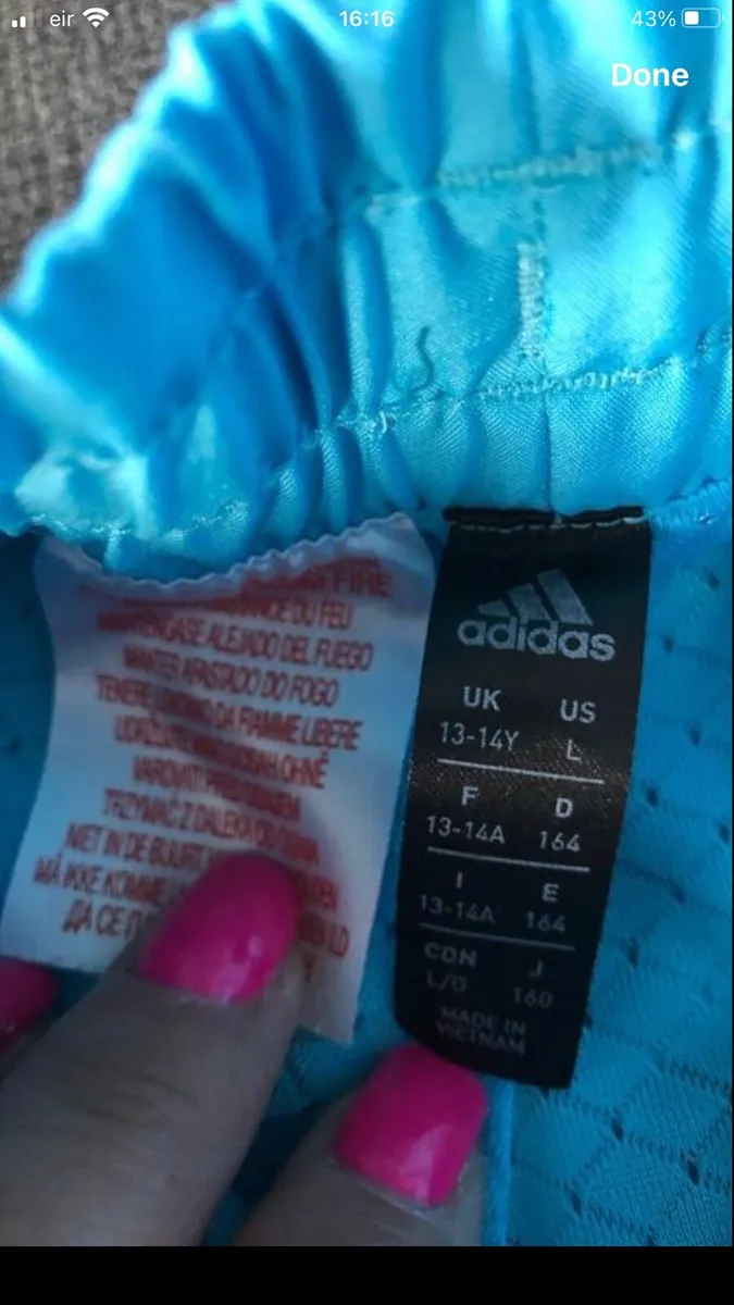 Girls new adidas shorts age 13/14 €10 - Image 4