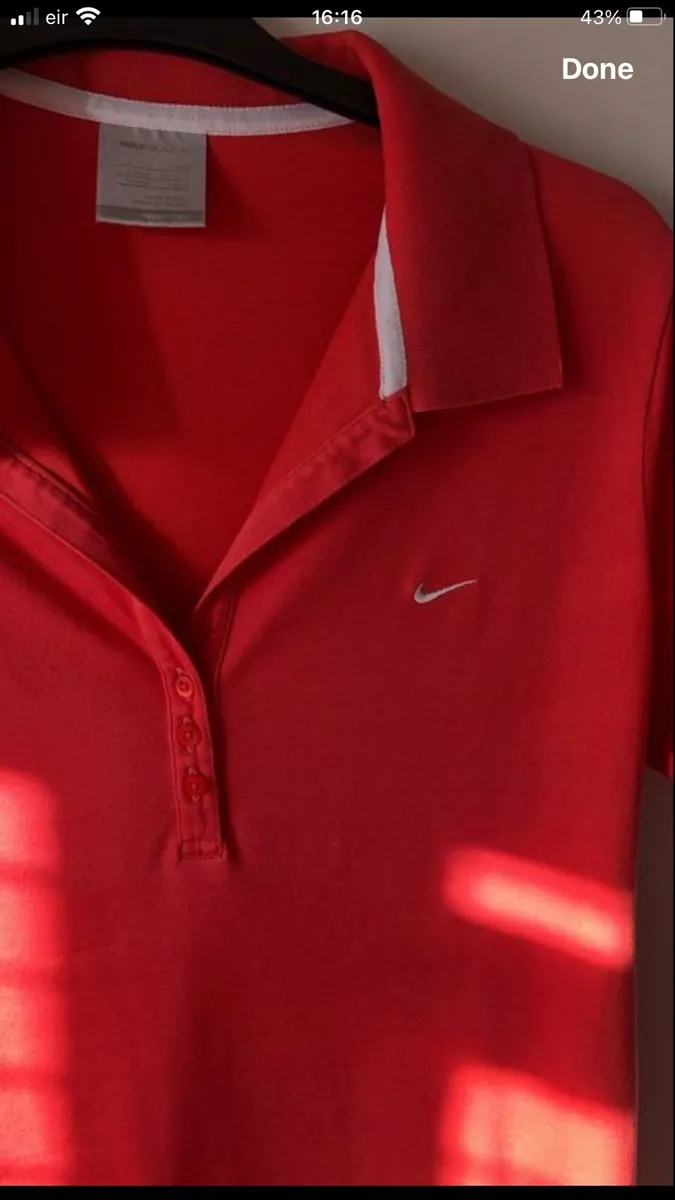Ladies Nike top size 14/16 €8 - Image 2