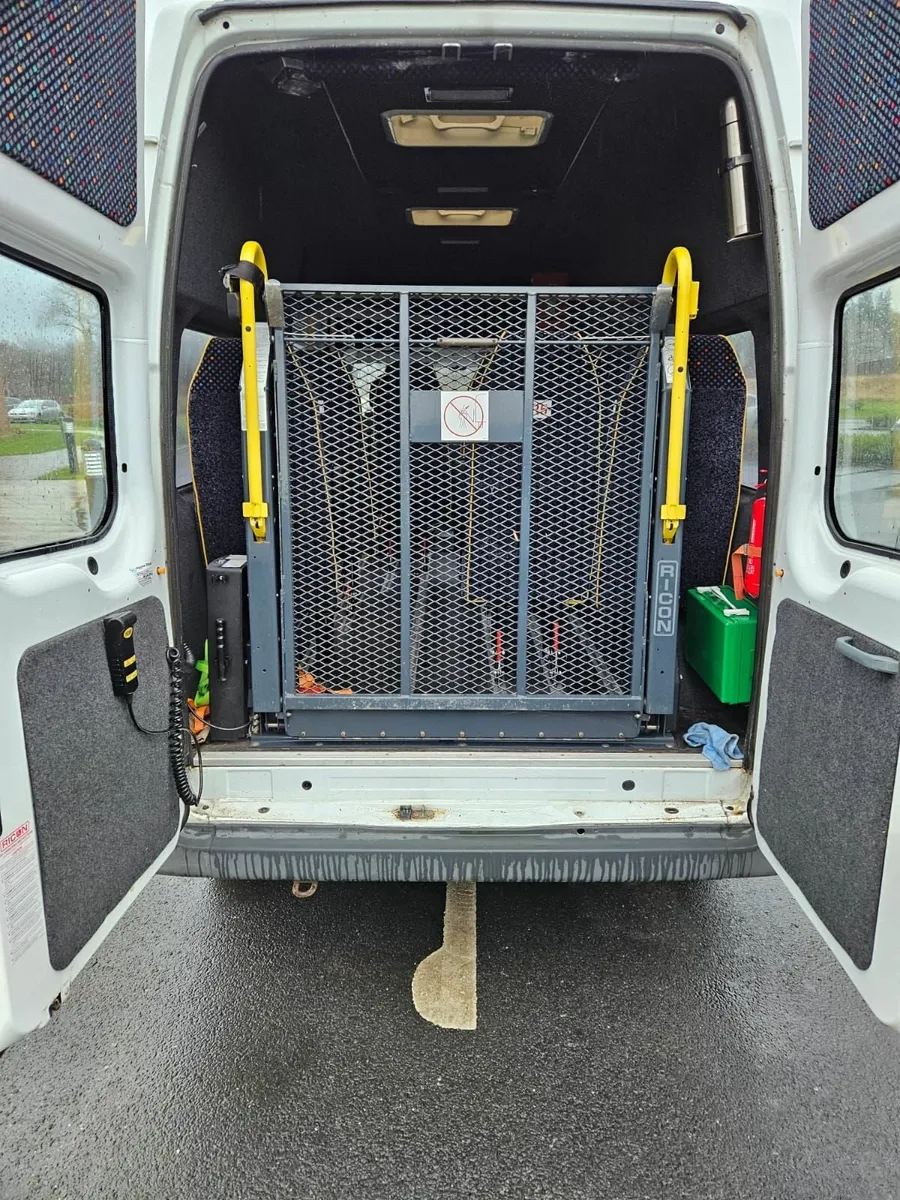 Ford Transit minibus 2007 - Image 4