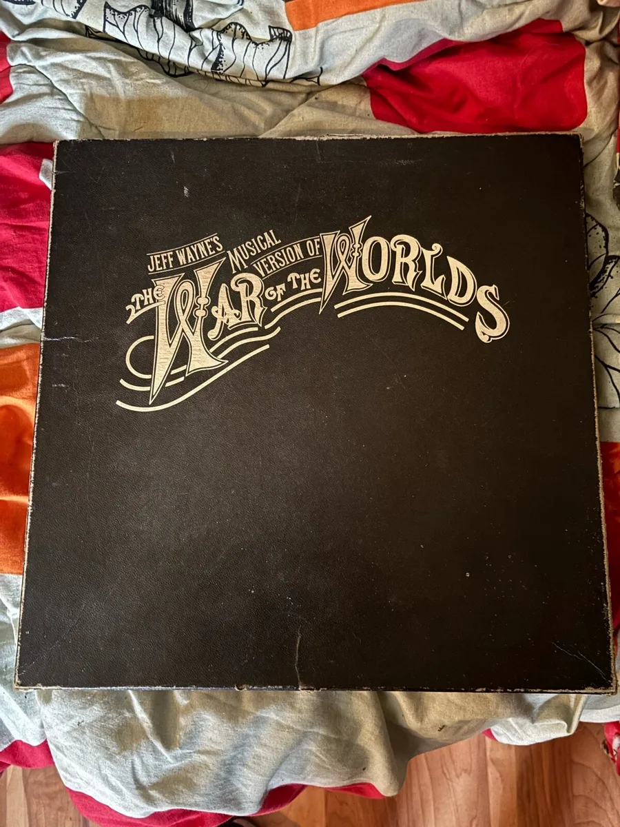 War Of The Worlds Vinyl - Image 1