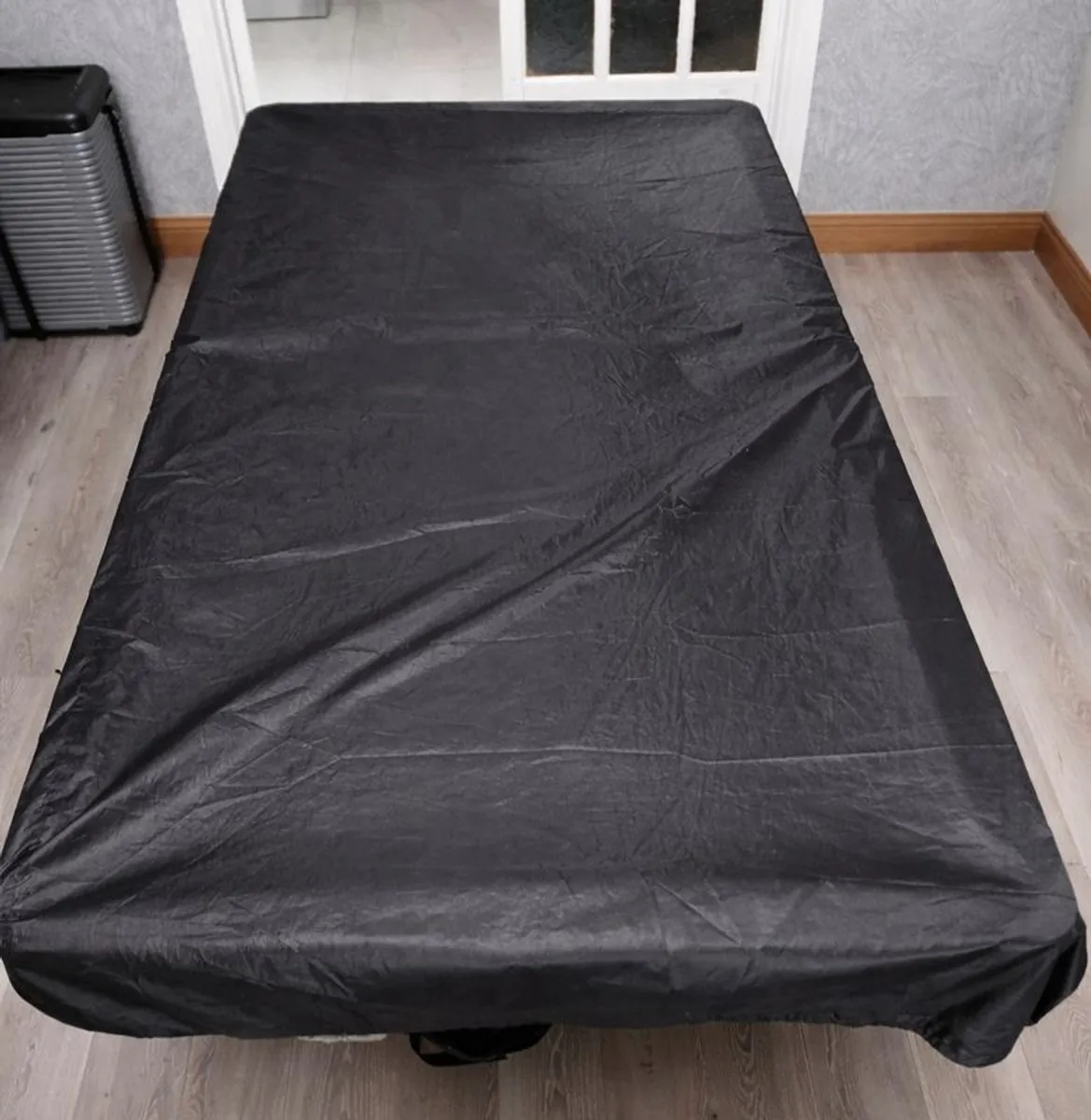 6ft Pool Table - Excellent Condition - Cover and Accessories Included - Image 4