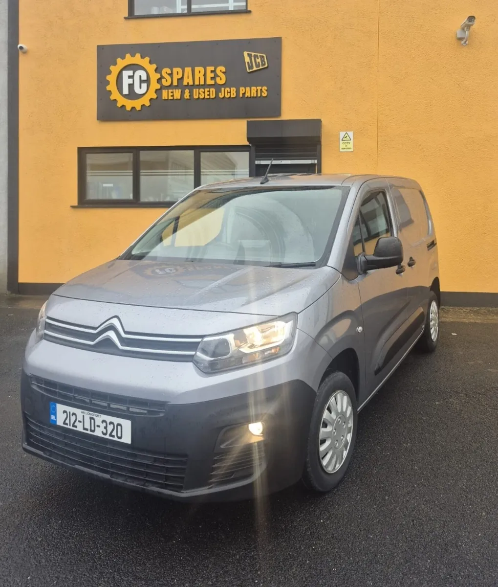 Citroen Berlingo 2021 - Image 2