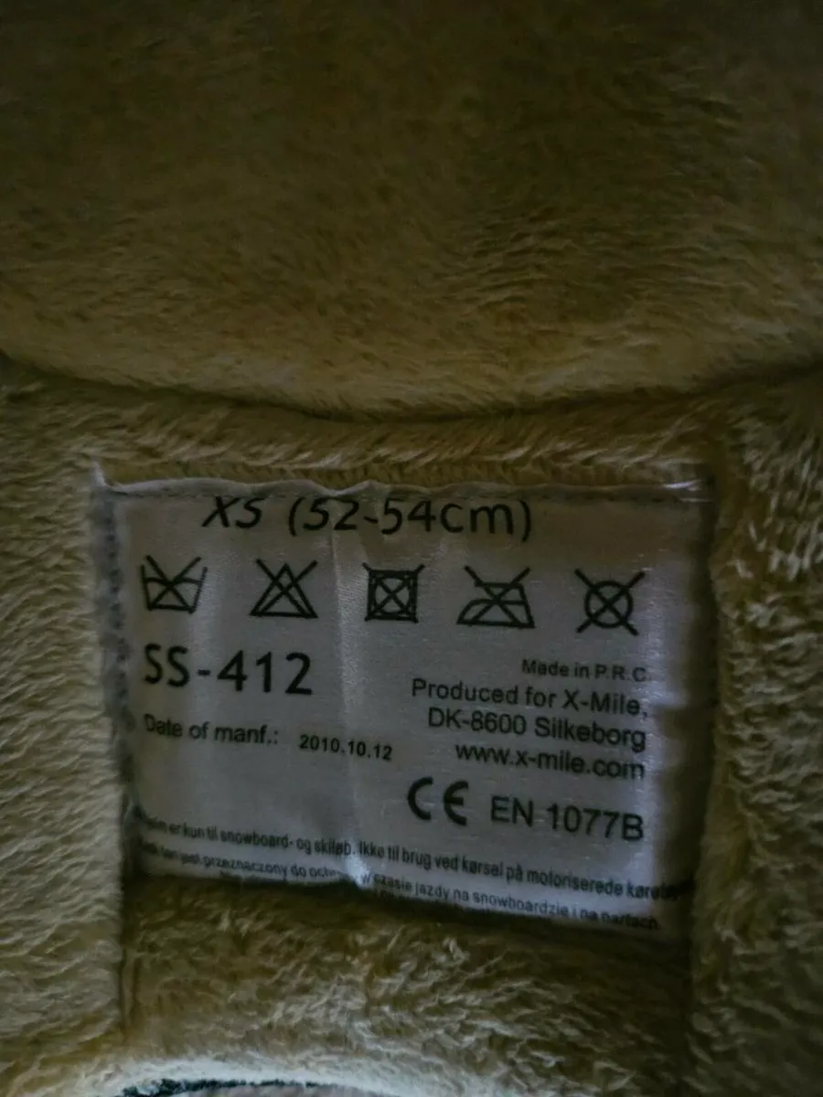 Girls ski helmet - Image 2