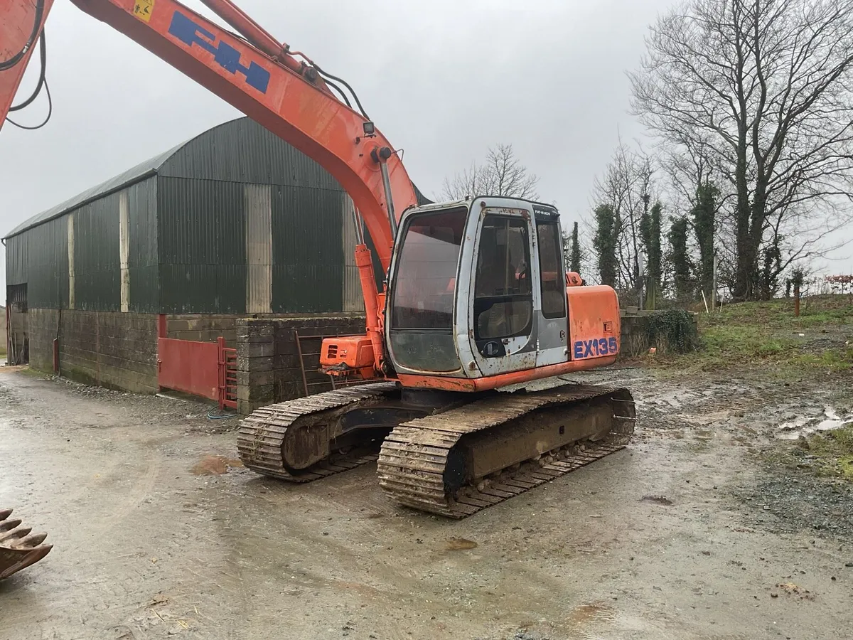 Hitachi EX135 - Image 1