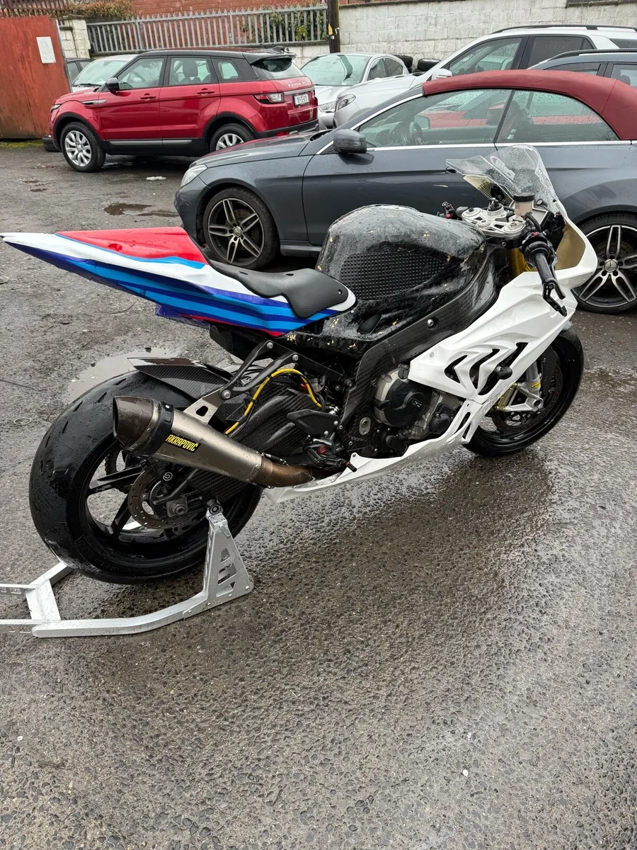 BMW S1000RR - Image 2