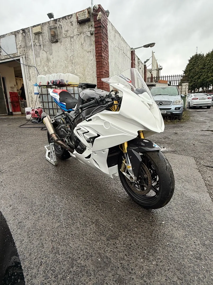 BMW S1000RR - Image 4