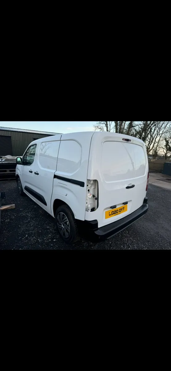 2020 Citreon Berlingo For breaking. - Image 4