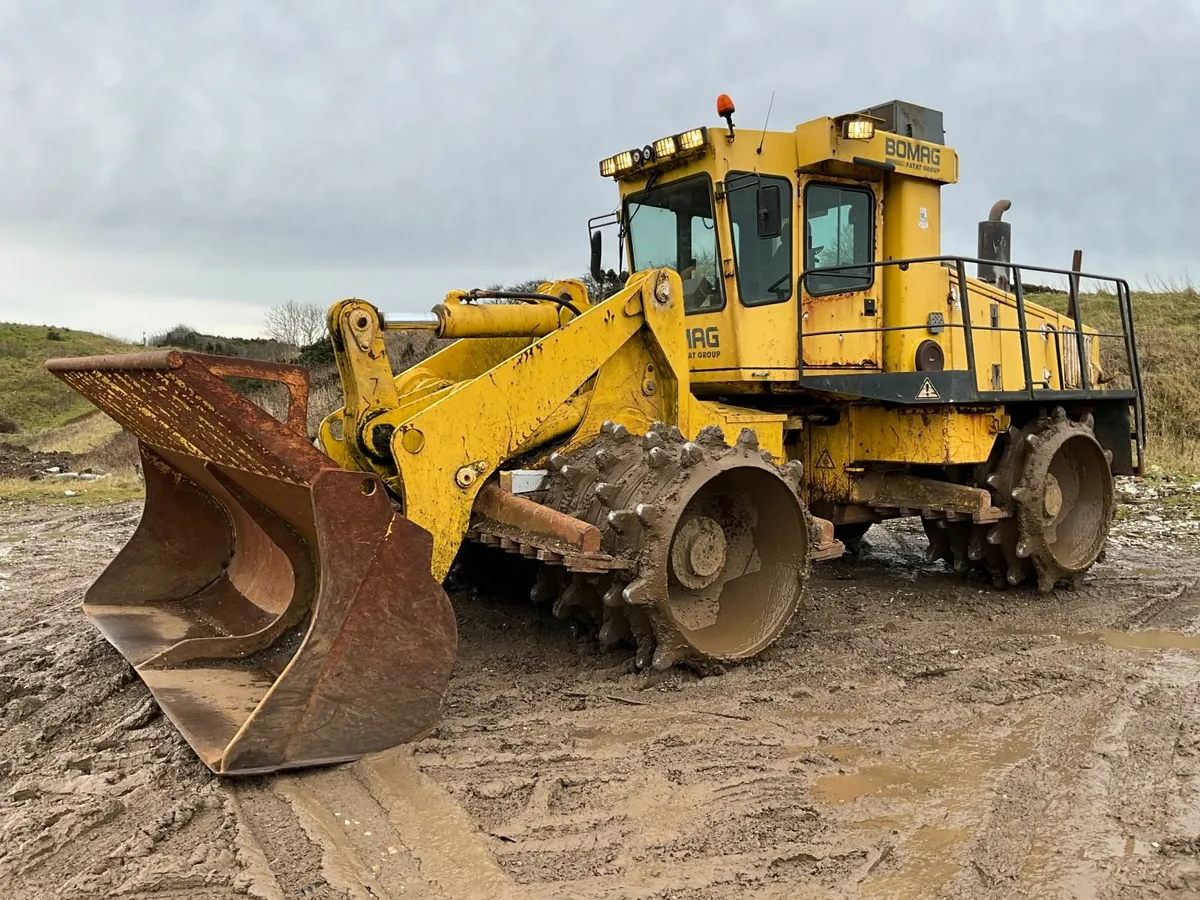 BOMAG BC772RS-2 37 TON WASTE COMPACTOR - Image 1