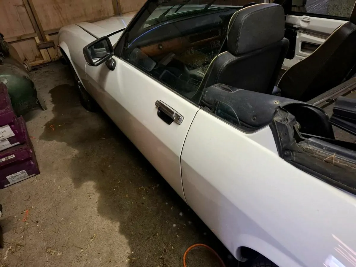 Classic car - Image 4