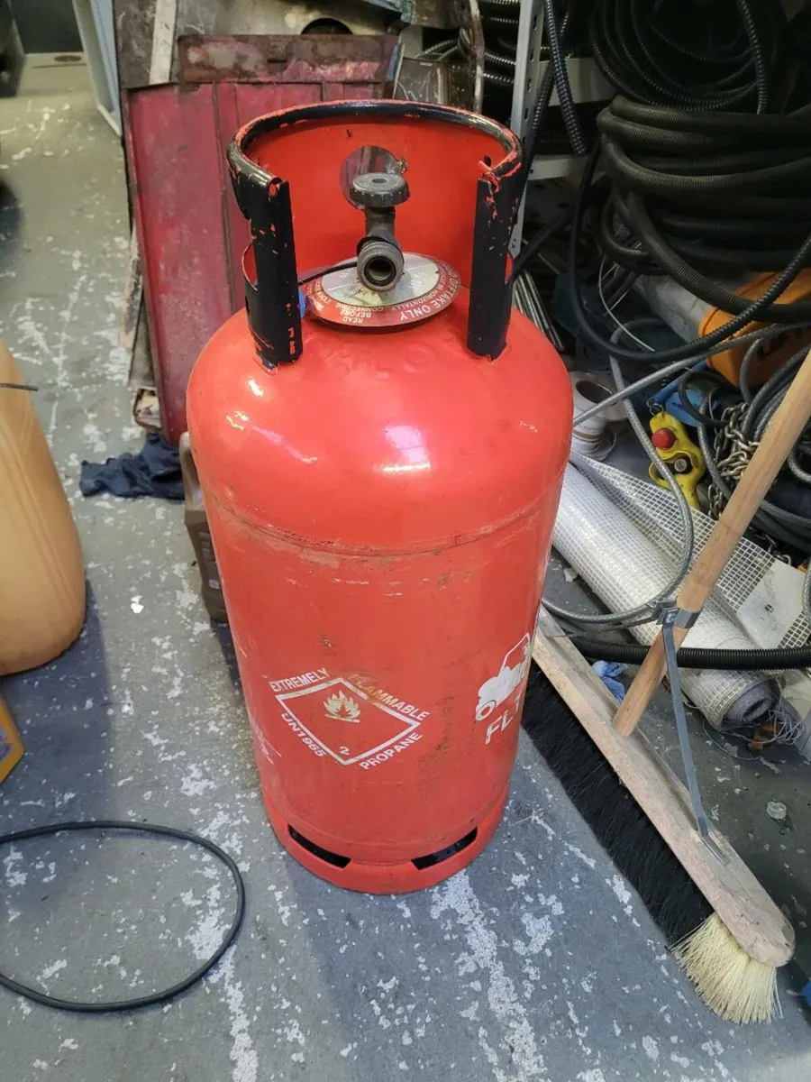 Gas carburetor kit for forklift - Image 1