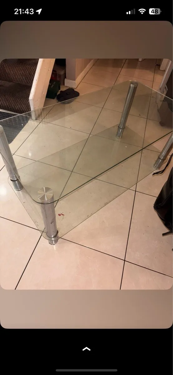 Glass TV stand/coffe table with2 glass side tables - Image 2