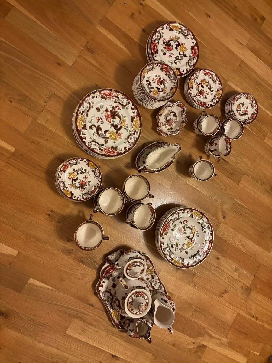 Mason’s Brown Velvet Ironstone Dinner Service - Image 2