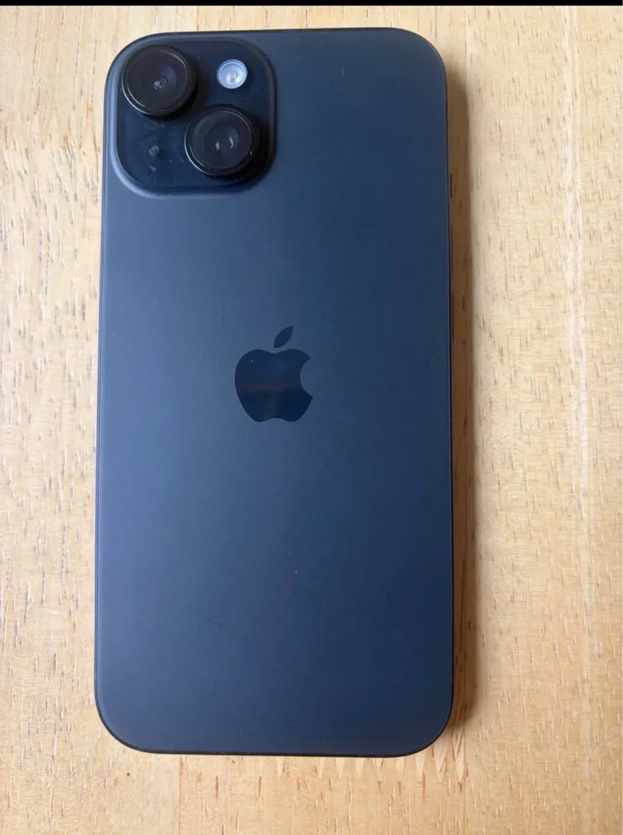 📱✨ iPhone 15 – 256GB - eSIM - 94% battery life ✨ - Image 3