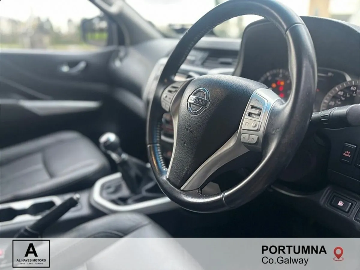 Nissan Navara  ACENTA 2.3 DCI 4X4 *PRICE PLUS VAT* - Image 2