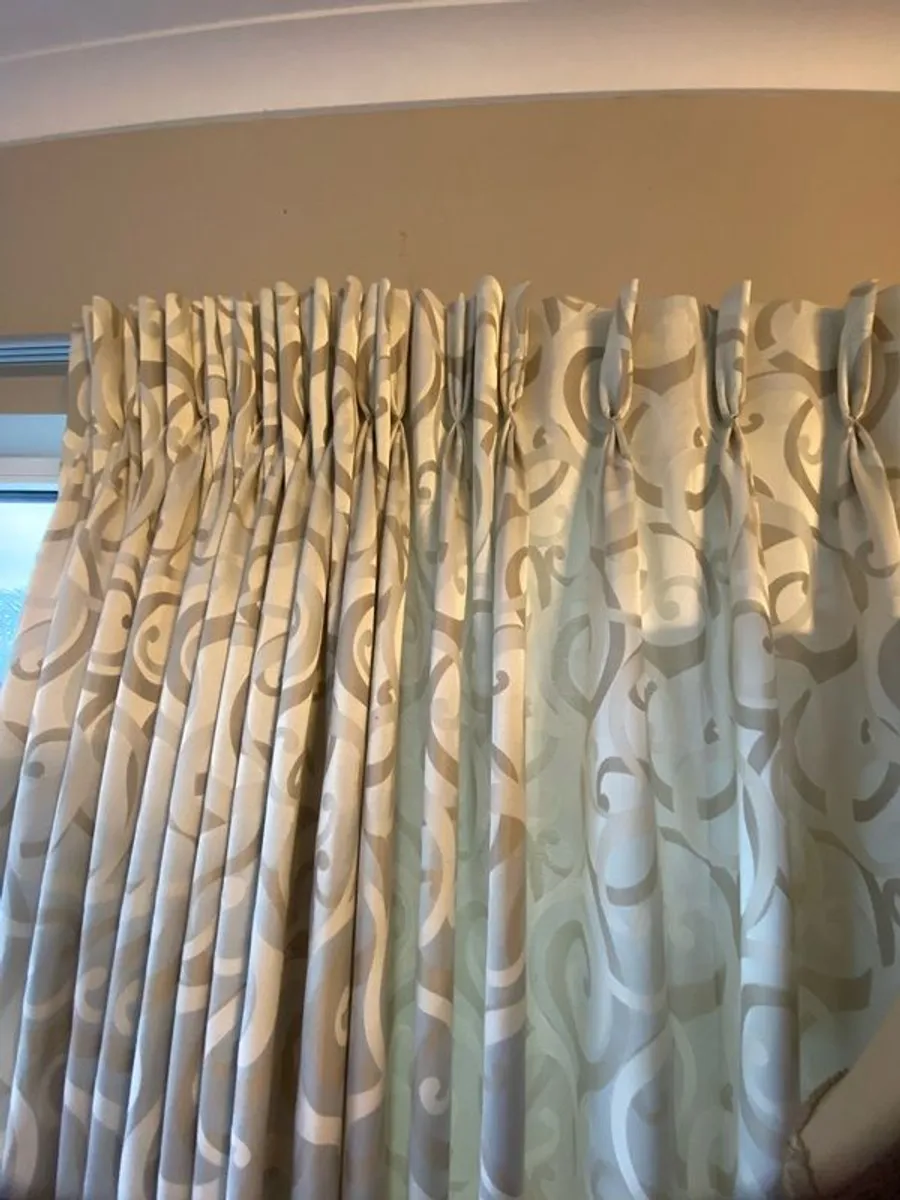 Curtains - Image 1