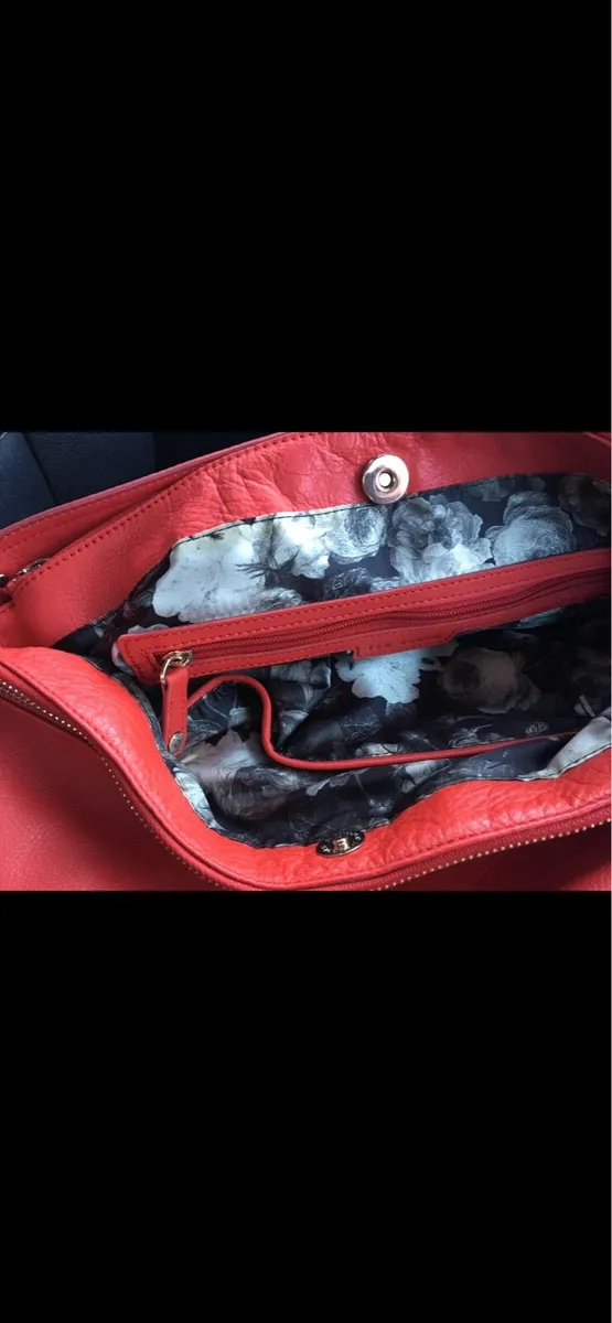 Authentic Ted Baker soft Red leather handbag - Image 3
