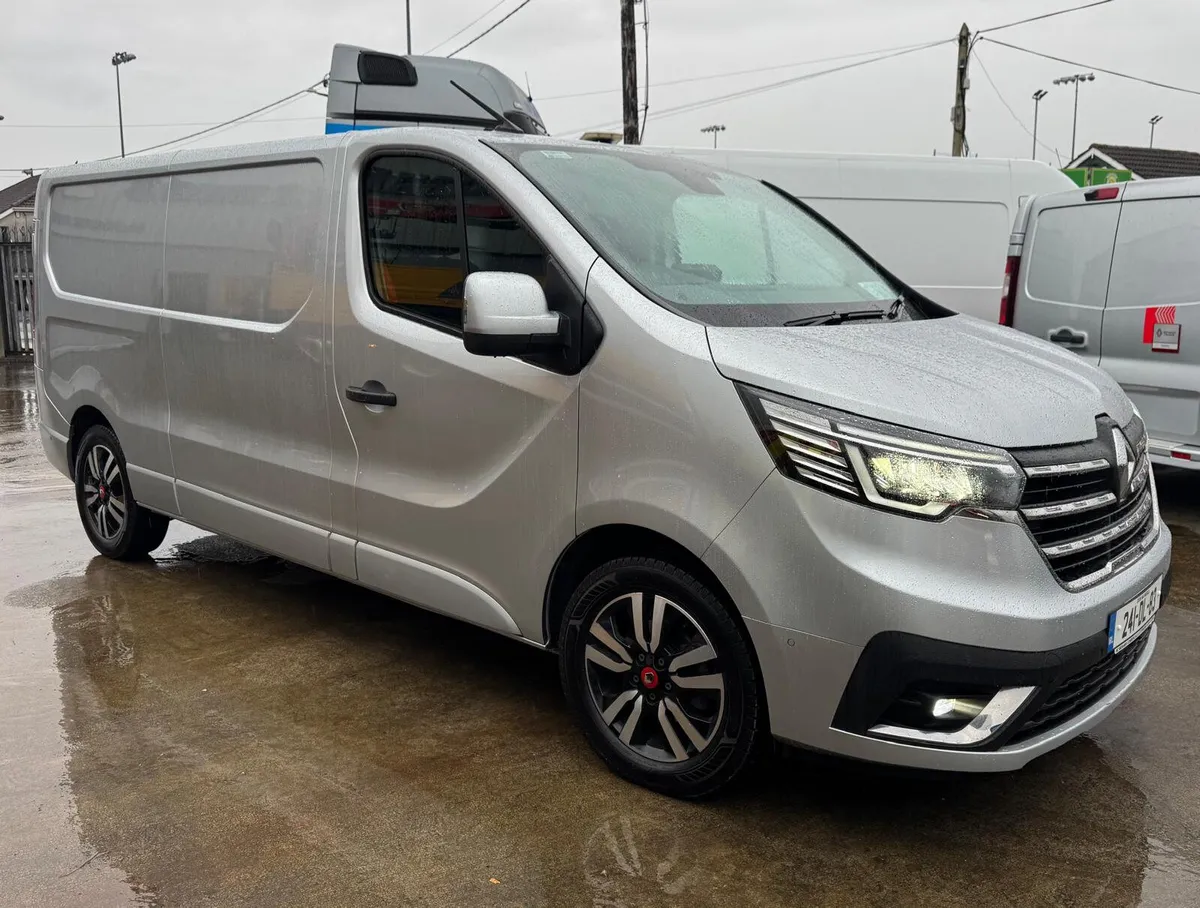 Renault Trafic 2024 Automatic - Image 1