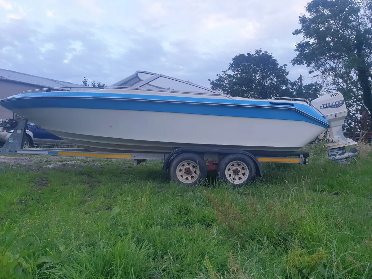 Searay Bowrider boat - Image 2