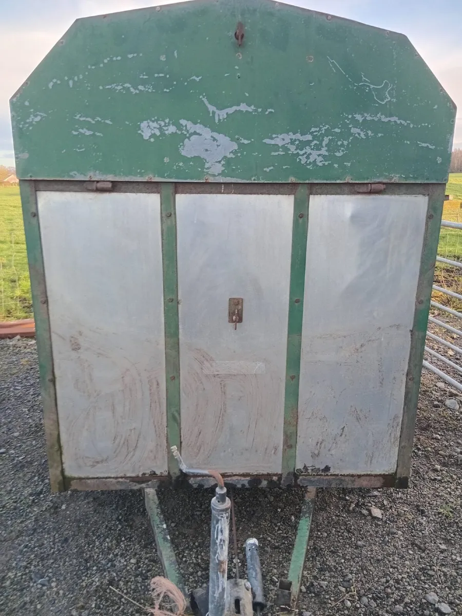 Cattle trailer - Image 1