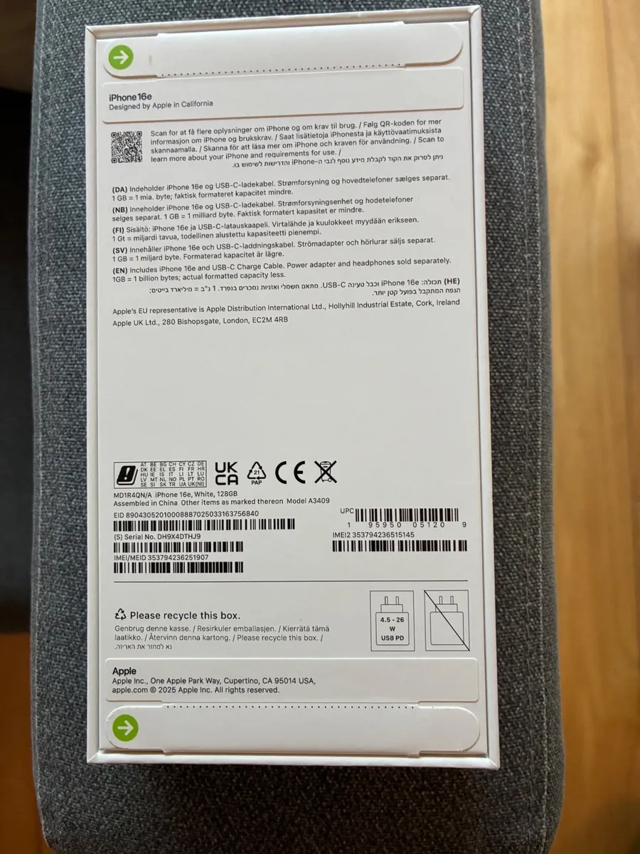 iPhone  16e 128GB White - Image 3