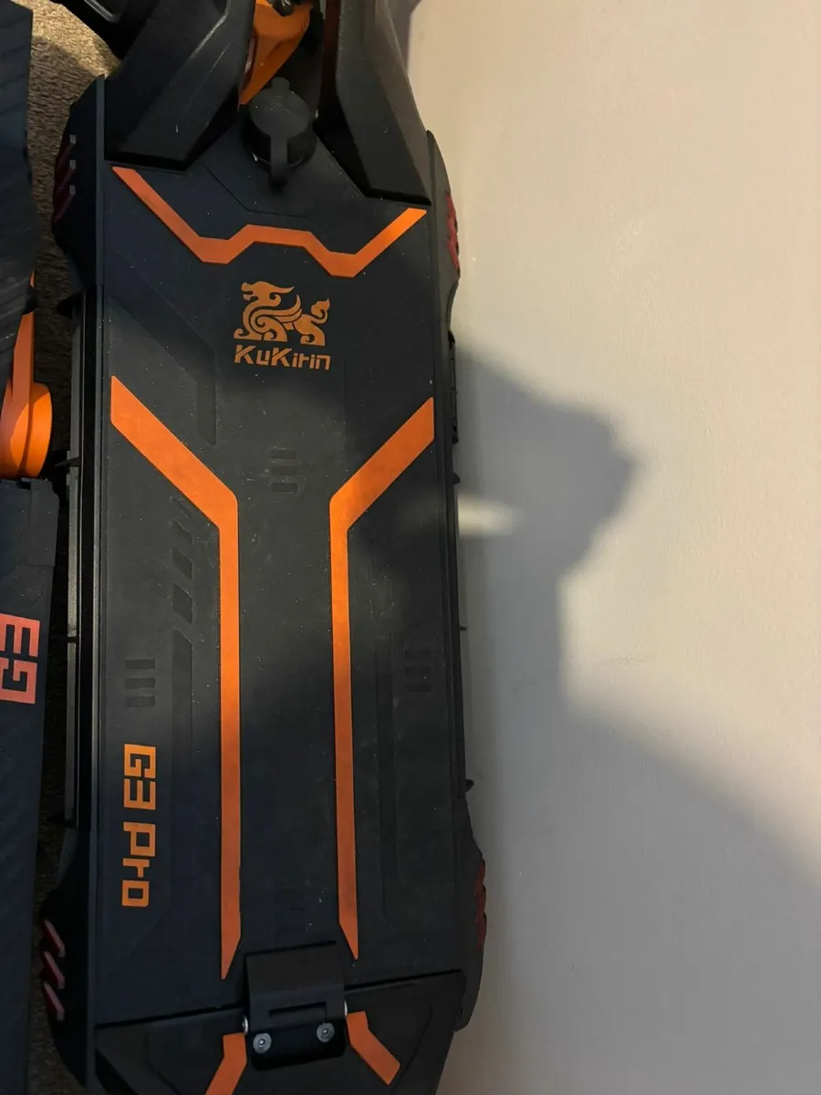 eScooter KuKirin G3Pro + ALL ACCESSORIES - Image 4