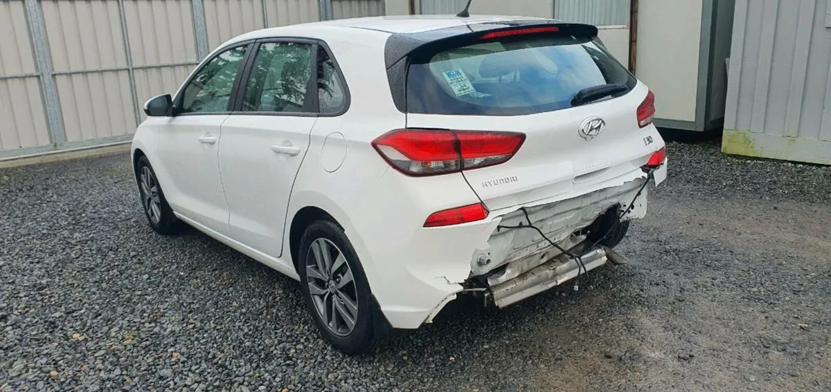 171 HYUNDAI I30 DIESEL - Image 4