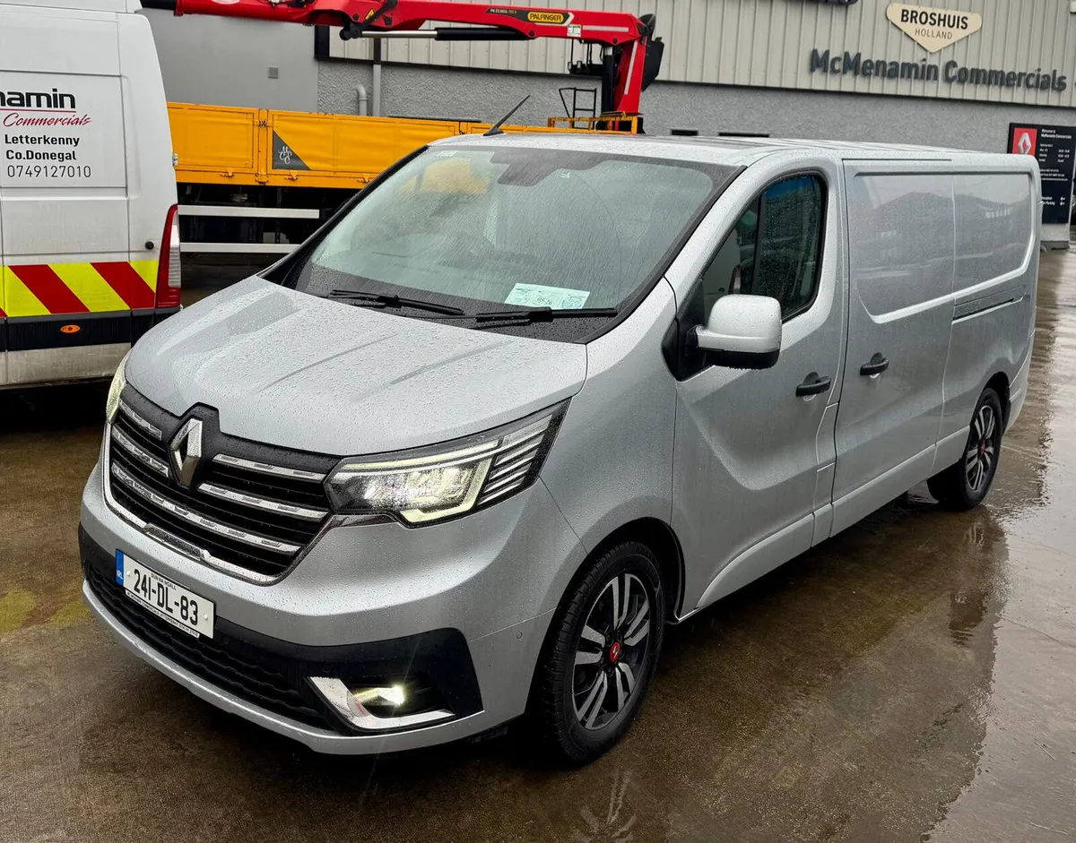 Renault Trafic 2024 Automatic sport + - Image 1