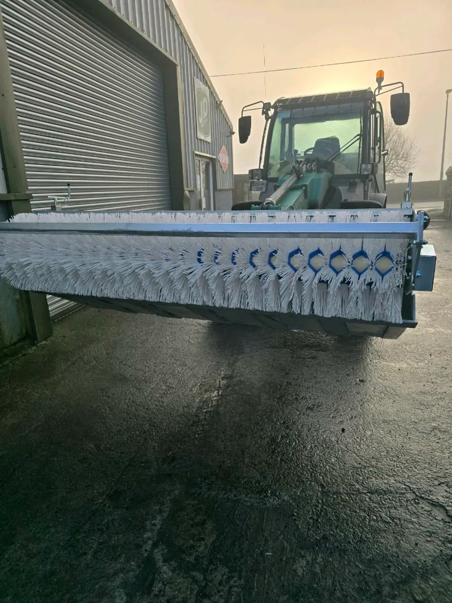 FLIEGL Sweepers - Image 1