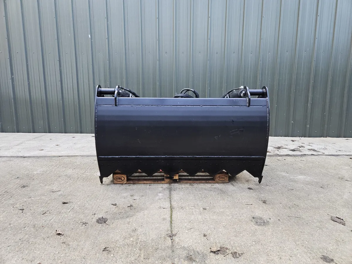 Rhino 5ft shear grab - Image 1