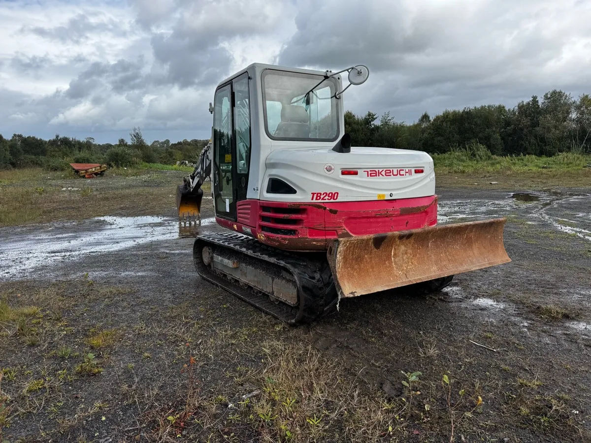 2017 Takeuchi tb290 - Image 3
