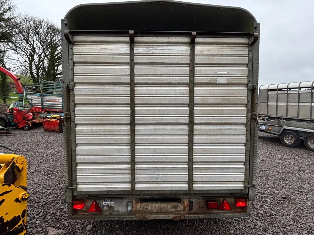 Ifor williams 12ft x 6ft 6” cattle trailer - Image 4