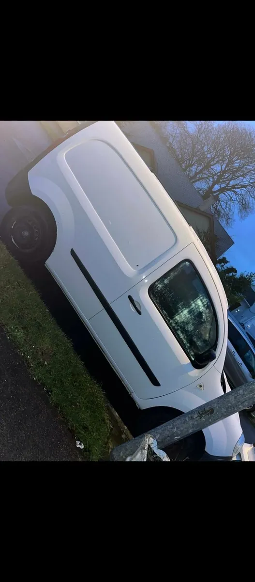 Renault Kangoo 2011 - Image 2