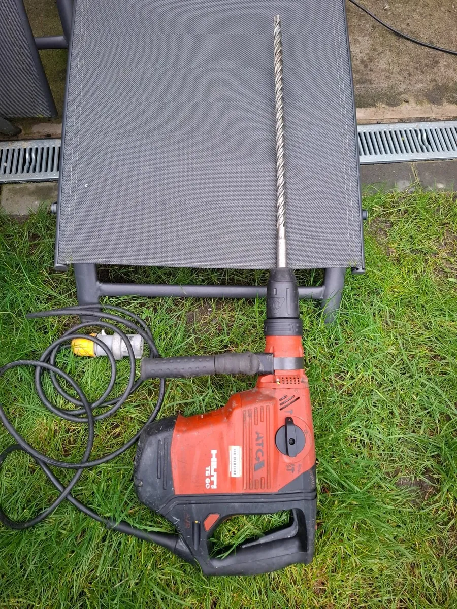 HILTI SDS MAX DRILL/BREAKER  (WARRANTY 6-MONTHS) - Image 3