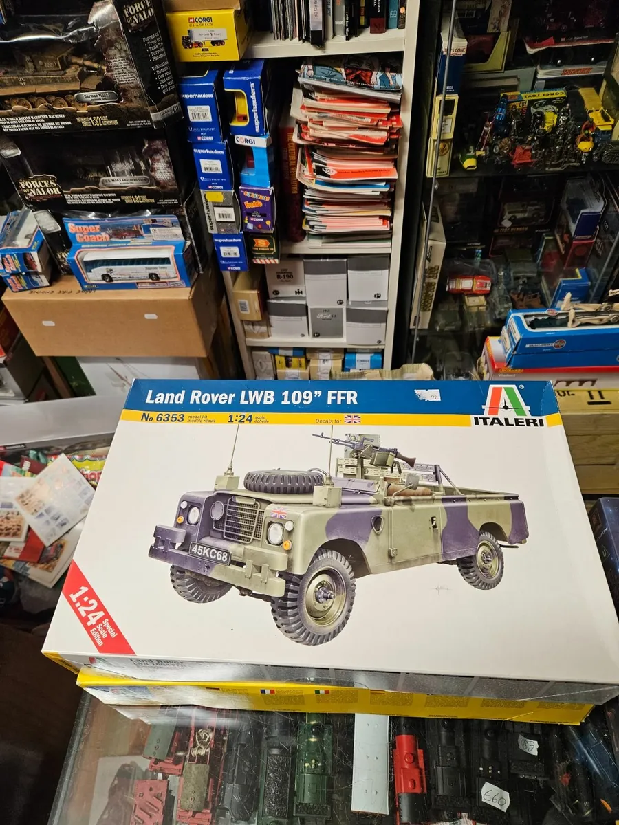 Airfix Italeri Landrover