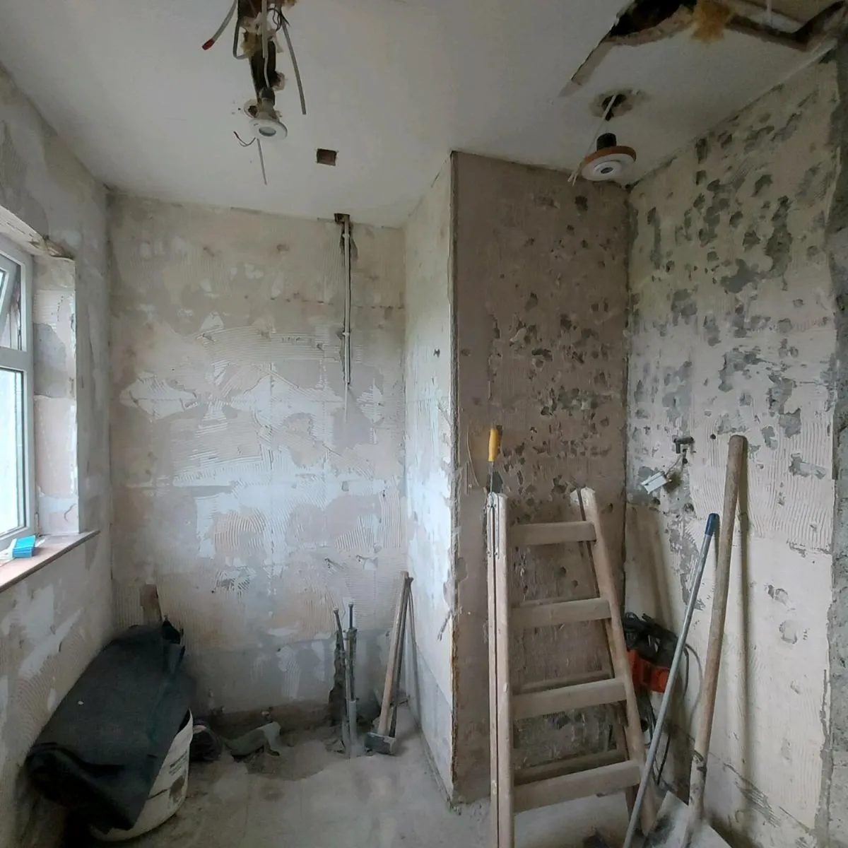 Carpenter builder tiler - Image 4